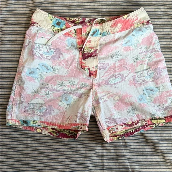 Old Navy Hawaiian Board Shorts Mens Pink Tropical Postcard Print Size 2 - Picture 6 of 10